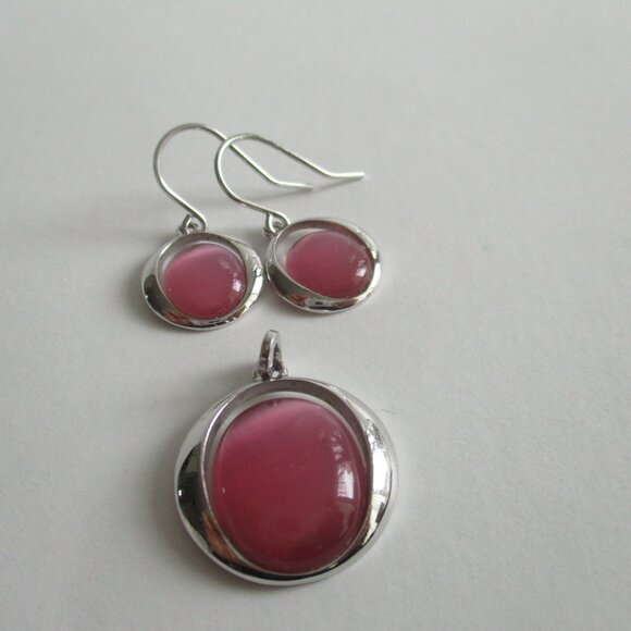 Solid Silver Sterling and Pink Quartz Drop Earrings and Pendant - Picture 6 of 11